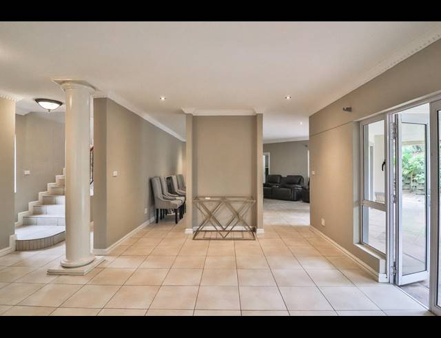 3 BEDROOM TOWNHOUSE TO LET IN UMHLANGA CENTRAL